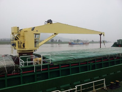 مزايا HT Marine Deck Crane